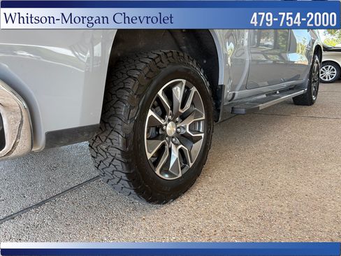 Used 2024 Chevrolet Silverado 1500 LT AWD/4WD image 39