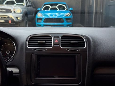 Used 2013 Volkswagen Golf TDI image 22