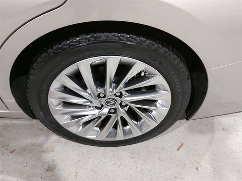 Used 2020 Lexus ES 350 Ultra Luxury image 34