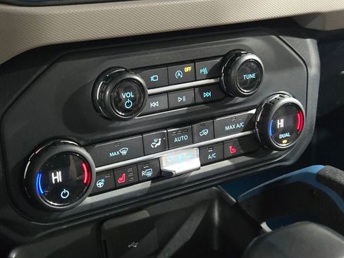 Used 2023 Ford Bronco Wildtrak image 31