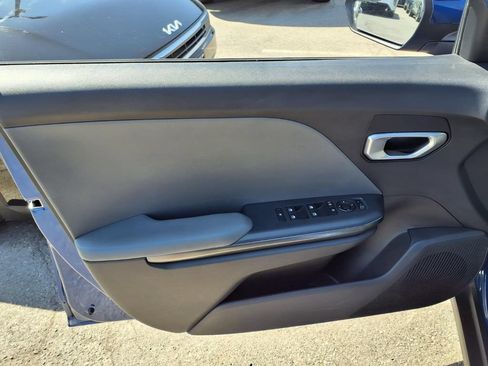 Used 2025 Kia K4 FWD image 12