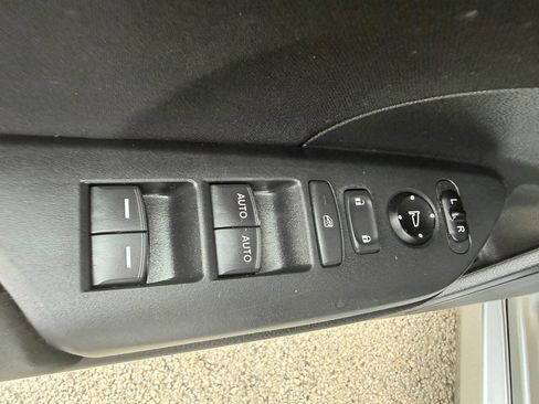 Used 2018 Honda Civic EX image 19