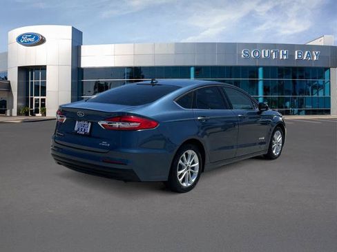 Certified 2019 Ford Fusion SE FWD image 5