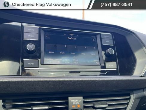 Used 2022 Volkswagen Jetta SE FWD image 36