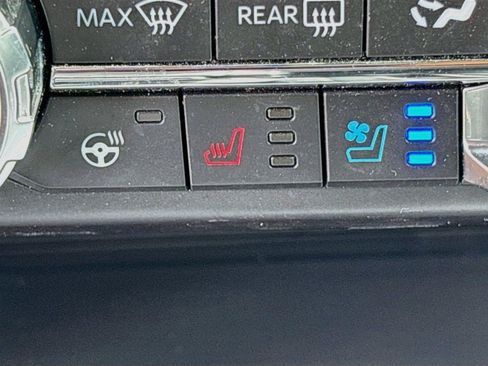 Used 2021 Ford F150 Lariat w/ Equipment Group 502A High AWD/4WD image 21