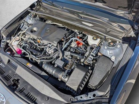 Used 2025 Toyota Camry LE FWD image 28