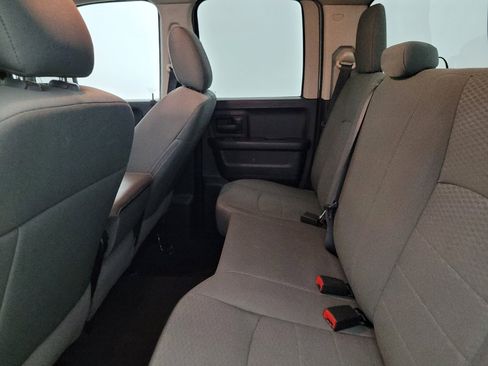 Used 2018 RAM 1500 Express AWD/4WD image 18