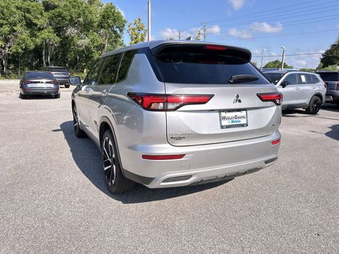 Used 2024 Mitsubishi Outlander SE FWD image 4