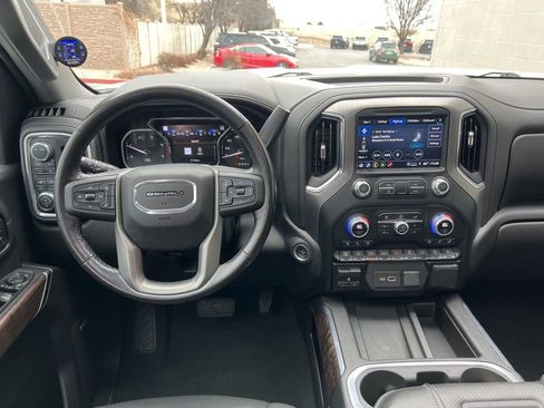 Used 2022 GMC Sierra 2500 Denali w/ Denali Ultimate Package image 23