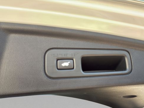 Used 2023 Acura MDX FWD w/ Technology Package image 29