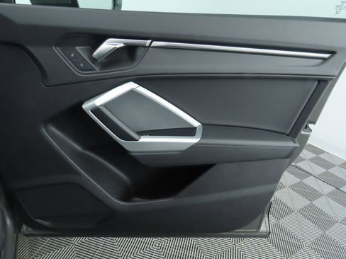 Used 2023 Audi Q3 2.0T Premium w/ Convenience Package image 25