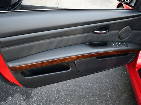 Used 2008 BMW 335i Convertible image 11