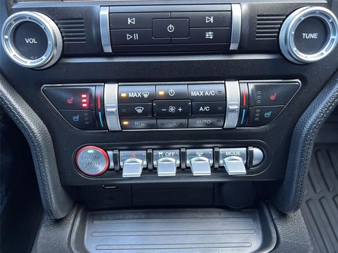 Used 2019 Ford Mustang Premium image 18