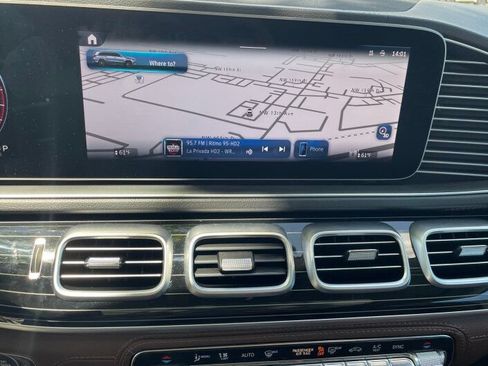 Used 2024 Mercedes-Benz GLS 450 4MATIC image 21
