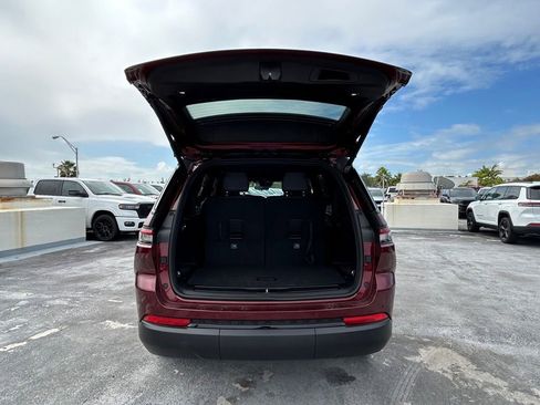 New 2025 Jeep Grand Cherokee L Limited w/ Black Appearance Package image 27