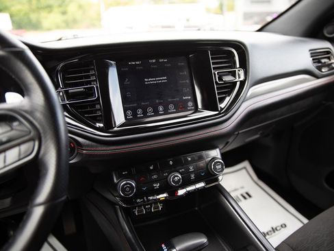 Used 2024 Dodge Durango GT image 9