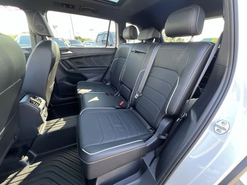 Used 2024 Volkswagen Tiguan SEL R-Line AWD/4WD image 33