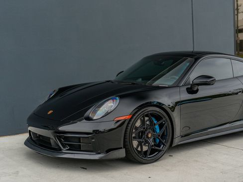 Used 2022 Porsche 911 Carrera 4 GTS w/ Premium Package AWD/4WD image 18