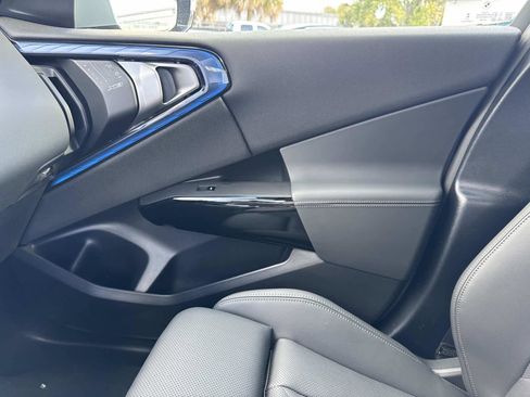 New 2026 BMW X3 xDrive30 w/ M Sport Package image 24