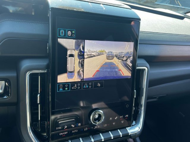 Certified 2025 GMC Yukon XL Denali AWD/4WD image 31
