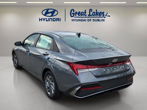 New 2026 Hyundai Elantra Blue image 3