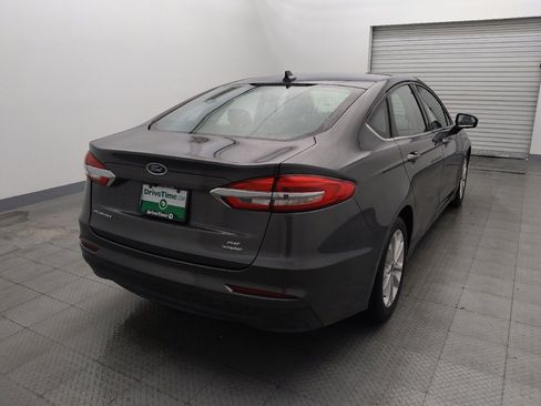 Used 2020 Ford Fusion SE FWD image 7