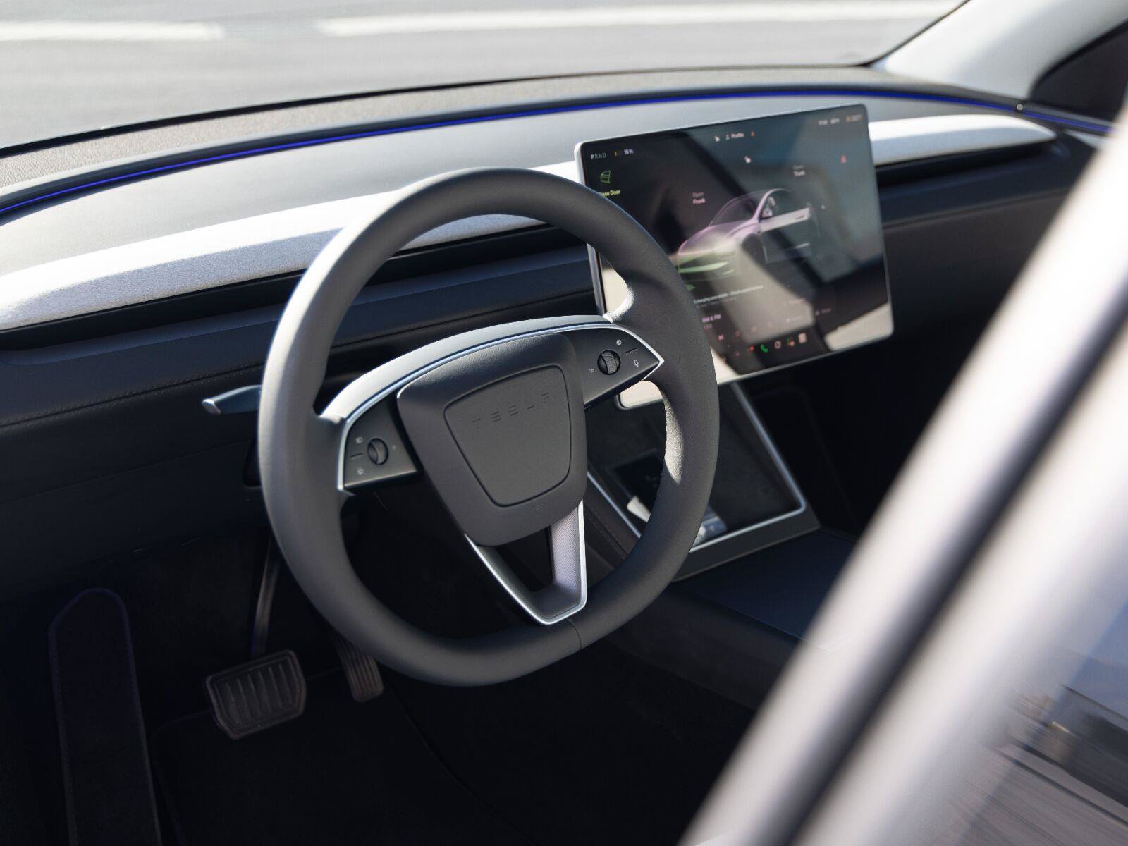 Used 2026 Tesla Model Y Long Range AWD/4WD image 18
