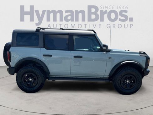 Used 2023 Ford Bronco Wildtrak image 2