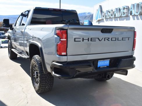 Certified 2025 Chevrolet Silverado 2500 ZR2 w/ Technology Package AWD/4WD image 6