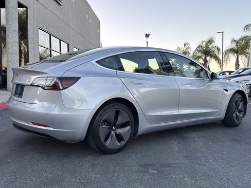 Used 2018 Tesla Model 3 Long Range image 11