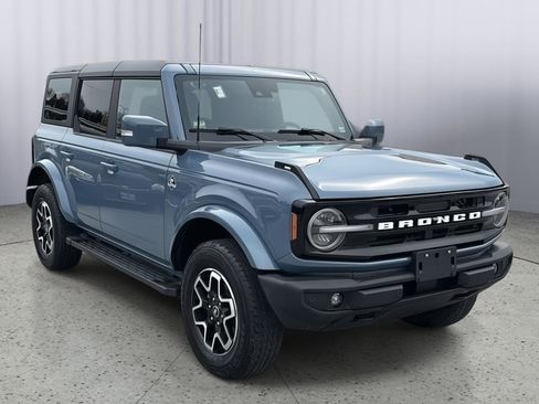 Used 2023 Ford Bronco Outer Banks AWD/4WD image 7