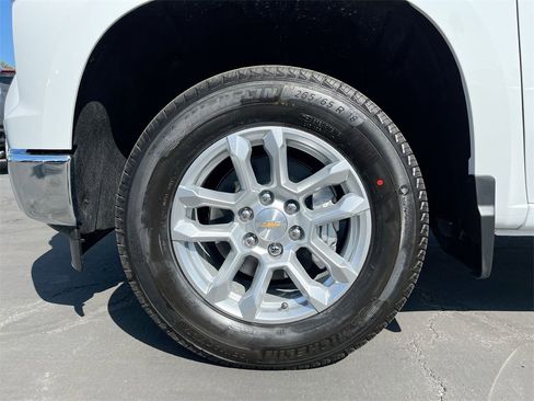 New 2025 Chevrolet Silverado 1500 LT image 33