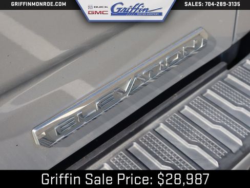 Used 2021 GMC Sierra 1500 Elevation AWD/4WD image 15