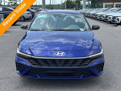 Used 2025 Hyundai Elantra Sport image 5