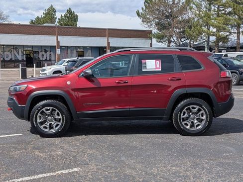 Used 2019 Jeep Cherokee Trailhawk image 8