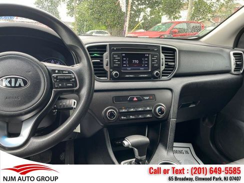 Used 2019 Kia Sportage LX AWD/4WD image 38