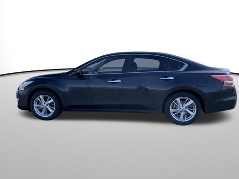 Used 2013 Nissan Altima 2.5 SV image 7
