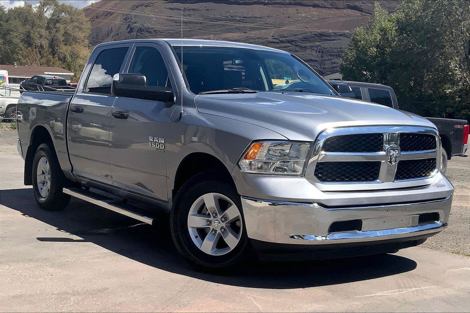 Certified 2023 RAM 1500 Classic SLT w/ Trailer & Traction Group AWD/4WD image 34