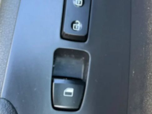 Used 2021 Hyundai Accent SE FWD image 35