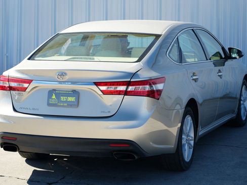 Used 2013 Toyota Avalon XLE image 43