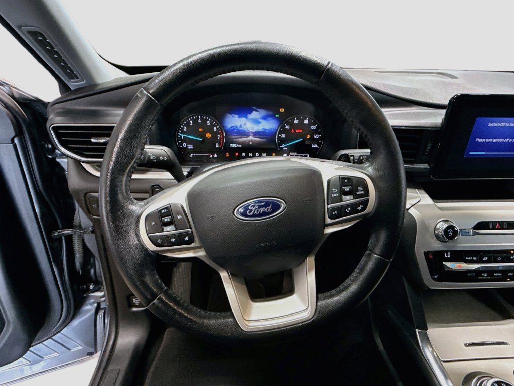 Used 2021 Ford Explorer XLT w/ Equipment Group 202A AWD/4WD image 11