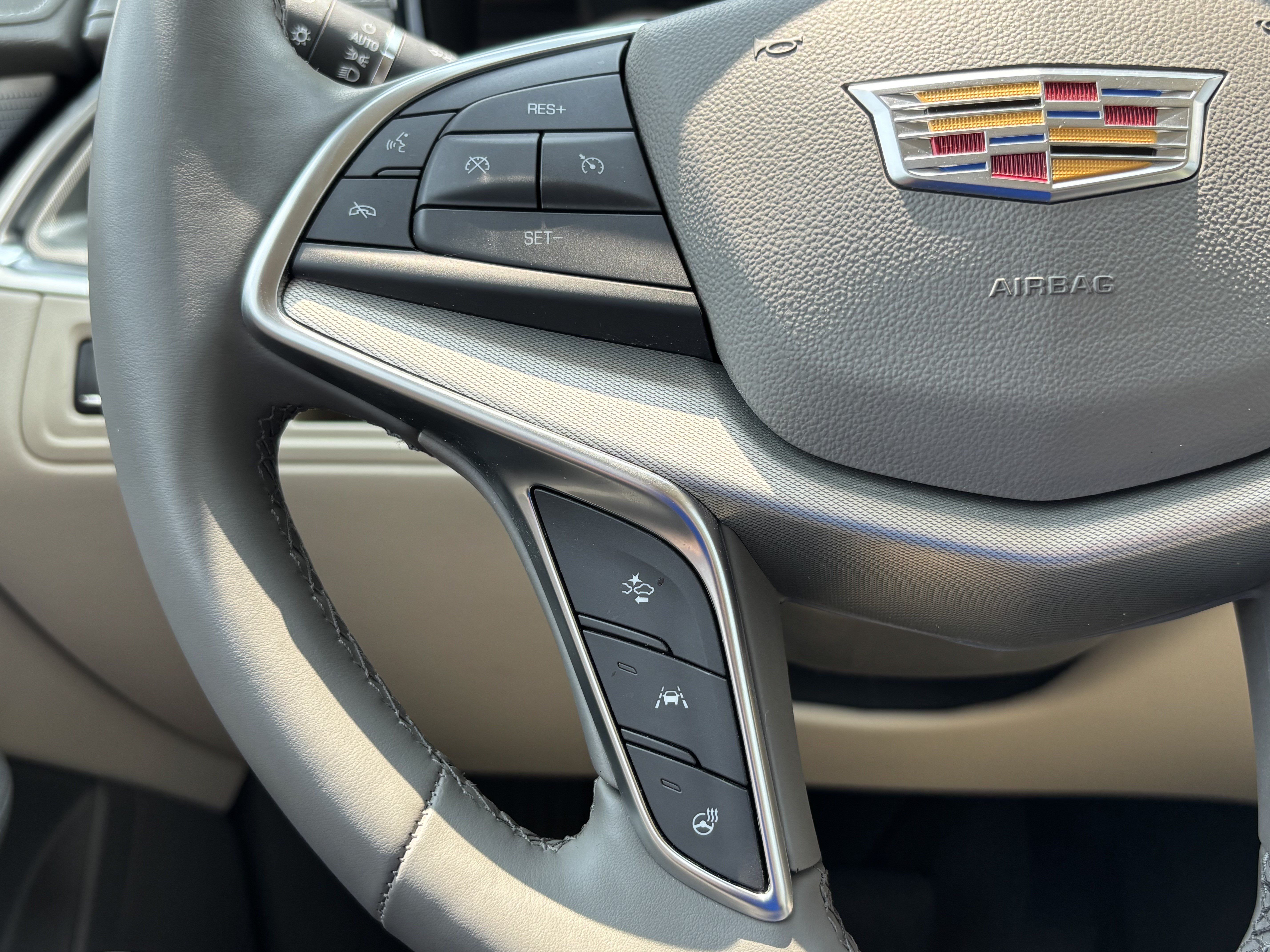 Used 2025 Cadillac XT5 Premium Luxury AWD/4WD image 19