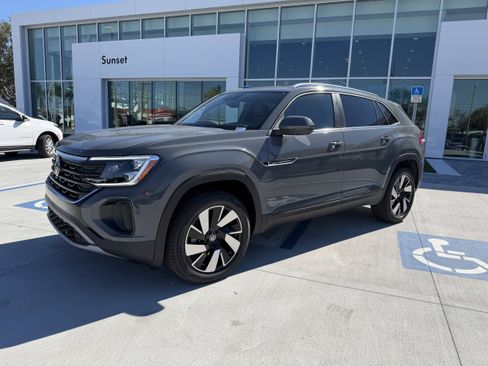 New 2026 Volkswagen Atlas Cross Sport SE image 7