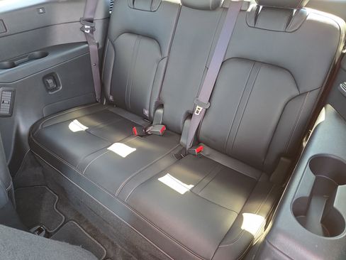 Used 2024 MAZDA CX-90 Plug-In Hybrid w/ Premium Pkg image 18