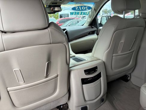 Used 2015 Cadillac Escalade ESV Premium image 12