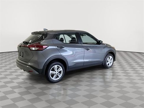 Certified 2025 Nissan Kicks Play S image 12