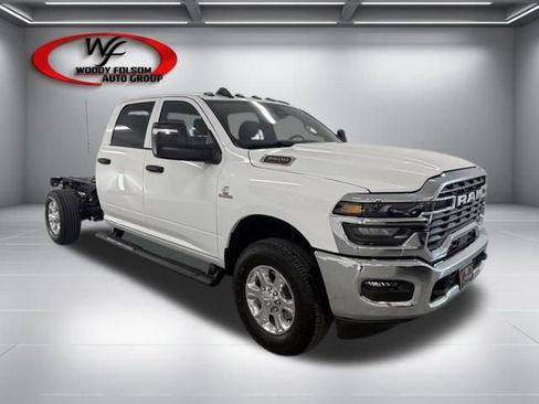 New 2026 RAM 3500 Tradesman w/ Chrome Appearance Group A AWD/4WD image 3