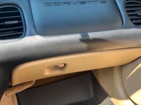 Used 1999 Chevrolet Corvette Convertible image 15