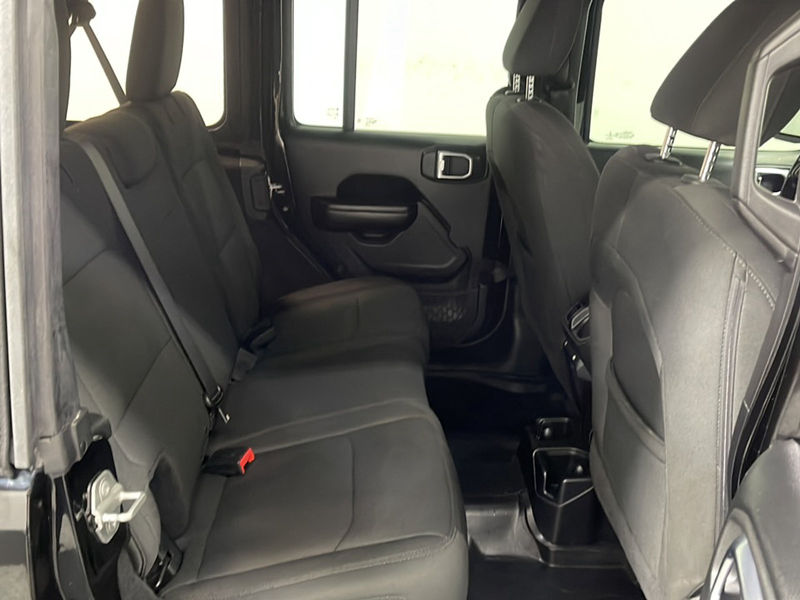 Used 2018 Jeep Wrangler Unlimited Sport S AWD/4WD image 20