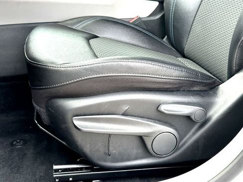 Used 2024 Jeep Compass Latitude AWD/4WD image 12